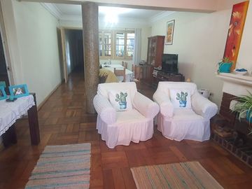 Oportunidad Comercial, 600 mts2 a 1/2 cuadra de Gran Avda.