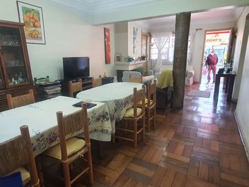 Oportunidad Comercial, 600 mts2 a 1/2 cuadra de Gran Avda.