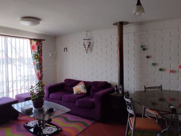 Oportunidad!! Casa en Colina El Pino, 3D 1B, $98.000.000