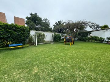 VENTA CASA CAMACHO (espalda colegio Roosevelt)