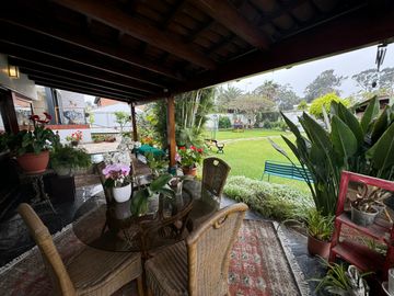 VENTA CASA CAMACHO (espalda colegio Roosevelt)