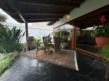 VENTA CASA CAMACHO (espalda colegio Roosevelt)