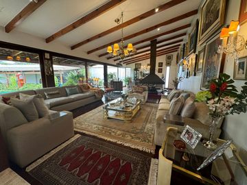 VENTA CASA CAMACHO (espalda colegio Roosevelt)