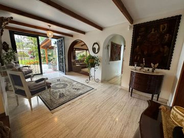 VENTA CASA CAMACHO (espalda colegio Roosevelt)