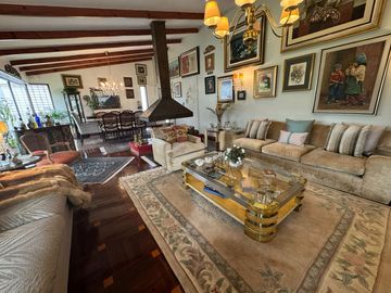 VENTA CASA CAMACHO (espalda colegio Roosevelt)