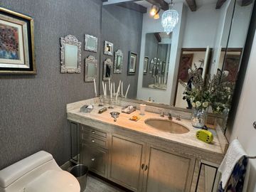 VENTA CASA CAMACHO (espalda colegio Roosevelt)