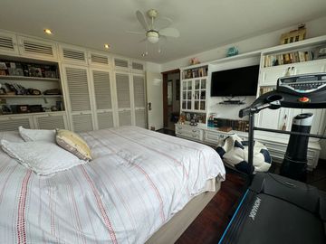 VENTA CASA CAMACHO (espalda colegio Roosevelt)