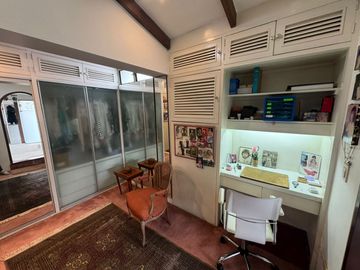 VENTA CASA CAMACHO (espalda colegio Roosevelt)