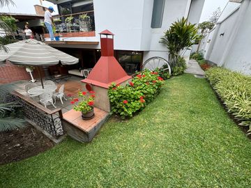 VENTA CASA CAMACHO (espalda colegio Roosevelt)