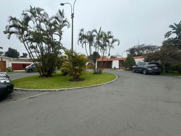 VENTA CASA CAMACHO (espalda colegio Roosevelt)