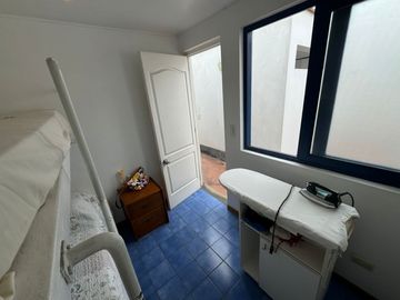 VENTA CASA CAMACHO (espalda colegio Roosevelt)