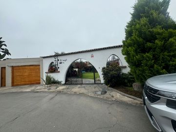 VENTA CASA CAMACHO (espalda colegio Roosevelt)