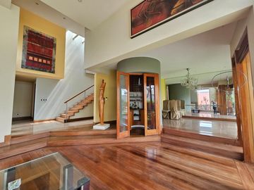 CASA EN CHACARILLA
