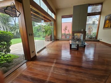 CASA EN CHACARILLA