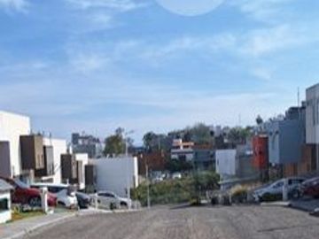 FRESNOS ORIENTE. EN TRES MARÍAS