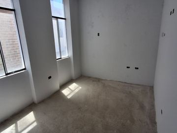 Casa en Venta Miraflores Country Club Los Lirios Mz Bh Lote 21 $125 Mil Dólares ID 1112132