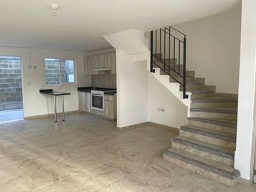 EXCELENTE CASA EN VENTA