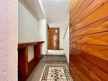 Casa de 4 recamaras, mas Jardín en El Tejar, Murillo Vidal.
