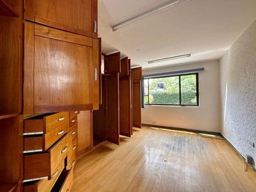 Casa de 4 recamaras, mas Jardín en El Tejar, Murillo Vidal.