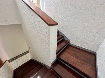Casa de 4 recamaras, mas Jardín en El Tejar, Murillo Vidal.