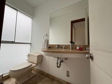 VENDO IMPECABLE DUPLEX FRENTE A PARQUE -  LA FLORESTA MONTERRICO