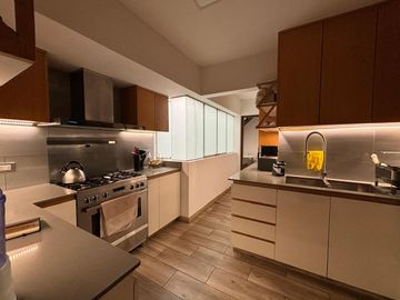 VENDO IMPECABLE DUPLEX FRENTE A PARQUE -  LA FLORESTA MONTERRICO