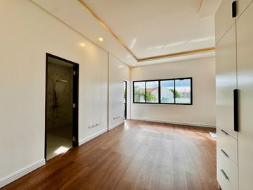 Amazing Brand New Duplex House and Lot for Sale in BF RESORTx Las Piñas City