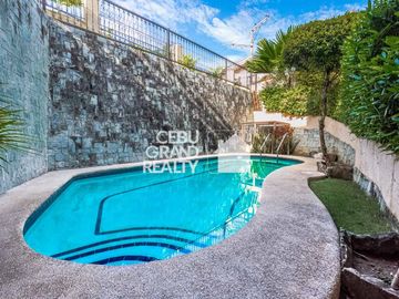 Furnished 3 Bedroom House with Swimming Pool for Sale in Maria Luisa Park