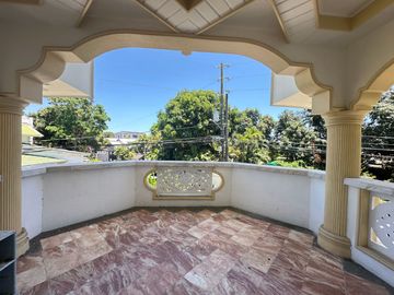 7 BEDROOMS CORNER MEDITERREANEAN DESIGN HOUSE AND LOT FOR SALE IN BF HOMES PARANAQUE