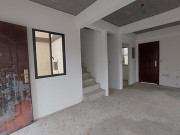 2 Storeys House & Lot with 3 Bedrooms & 2 bathrooms in Tagaytay Fontaine Villas, Alfonso Cavite