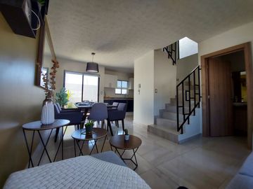 Casa en venta de 2 habitaciones en PACHUCA con COCINA y CISTERNA de REGALO