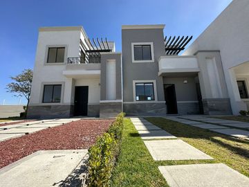 Compra tu Casa de 2 Habitaciones con Cisterna  en Pachuca a 30 mins del AIFA.