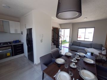 Vive Con Estilo: En Venta Casa Nueva en Privada de 2 Habitaciones en Pachuca a 45 mins de la CDMX con CISTERNA y COCINA de REGALO 🎁