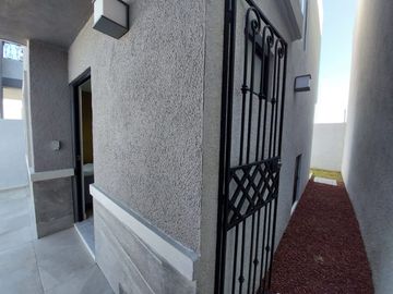 Vive Con Estilo: En Venta Casa Nueva en Privada de 2 Habitaciones en Pachuca a 45 mins de la CDMX con CISTERNA y COCINA de REGALO 🎁