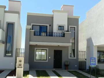 Oportunidad de Inversión: Casa en Venta de 3 Habitaciones en Los Viñedos Residencial Pachuca