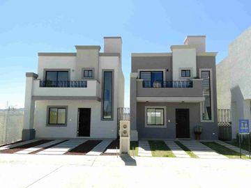 Casa Espaciosa, de 3 Habitaciones, en PACHUCA, con Cisterna, Cocina y Closet
