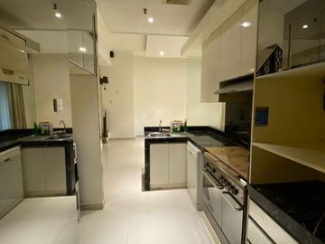 SEWA TAHUNAN APARTEMEN MANSION MEWAH FURNISHED NEW GRESS WATERPLACE RESIDENCE