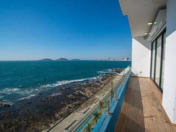 Departamento con vista al mar en Torre Boca de Cielo a la Venta!