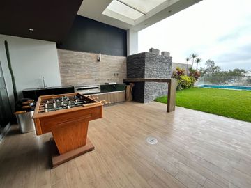 VENDO CASA MODERNA EN CASUARINAS SUR - SURCO