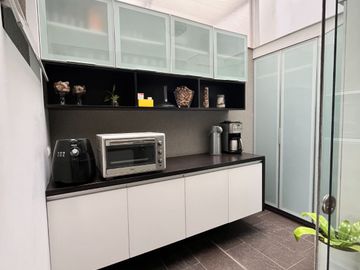 VENDO CASA MODERNA EN CASUARINAS SUR - SURCO