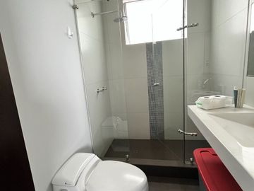 VENDO CASA MODERNA EN CASUARINAS SUR - SURCO
