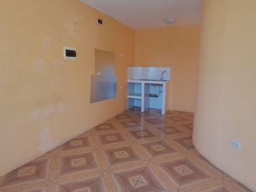 SE VENDE CASA EN URB. INGENIEROS CHICLAYO