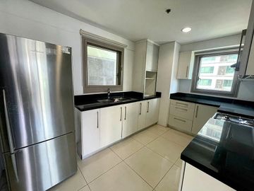 Modern 2-Bedroom with Balcony for Sale at The Residences, Makati