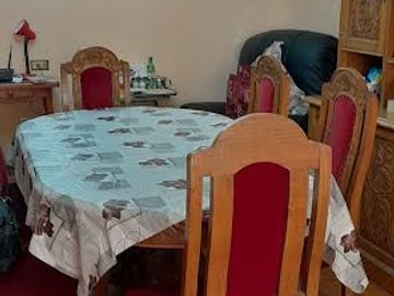 SOLIDA CASA  UN PISO TRADICIONAL COMUNA DE  SAN MIGUEL. ANTEJARDIN Y PATIO