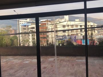 DEPARTAMENTO DUPLEX EN LA AV. ELOY ALFARO