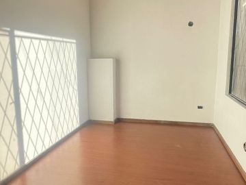 DEPARTAMENTO DUPLEX EN LA AV. ELOY ALFARO