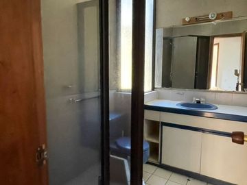 DEPARTAMENTO DUPLEX EN LA AV. ELOY ALFARO