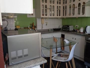 AVDA LAS CONDES , FARELLENES