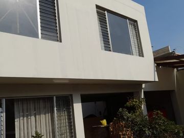 VENDO CASA  CERCA A PRIMAVERA  392M2. (PRECIO CONVERSABLE)