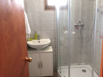 INVERSIÓN HERMOSO SITIO EN VENTA CON DOS AMPLIAS CABAÑAS